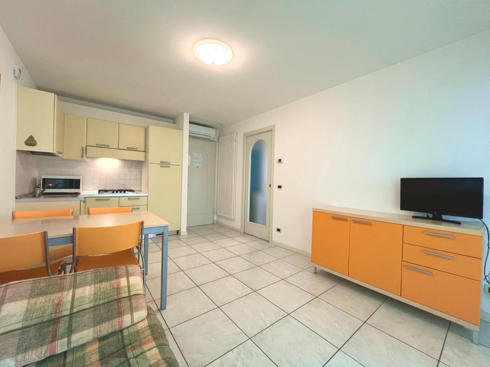 Costa Azzurra Apartment Grado Phòng bức ảnh