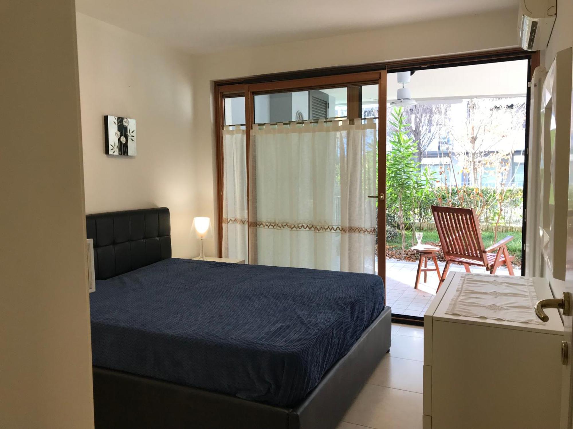 Costa Azzurra Apartment Grado Phòng bức ảnh