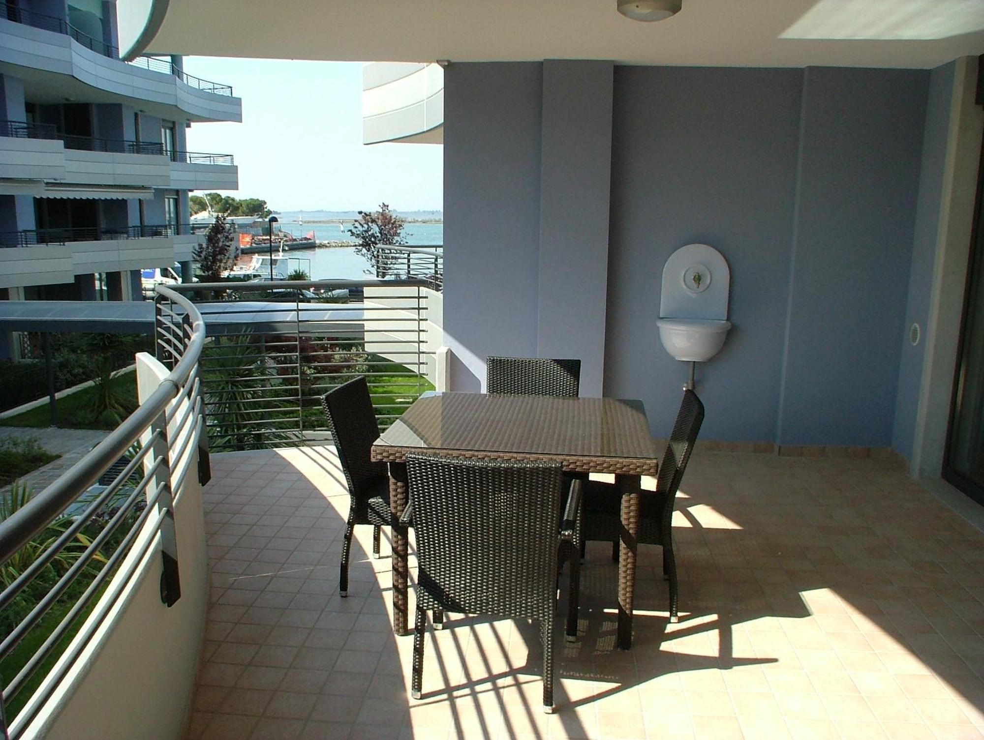 Costa Azzurra Apartment Grado Phòng bức ảnh