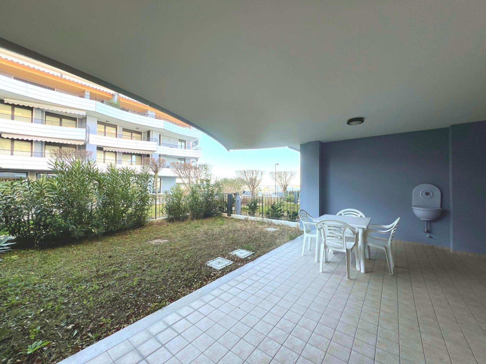 Costa Azzurra Apartment Grado Phòng bức ảnh